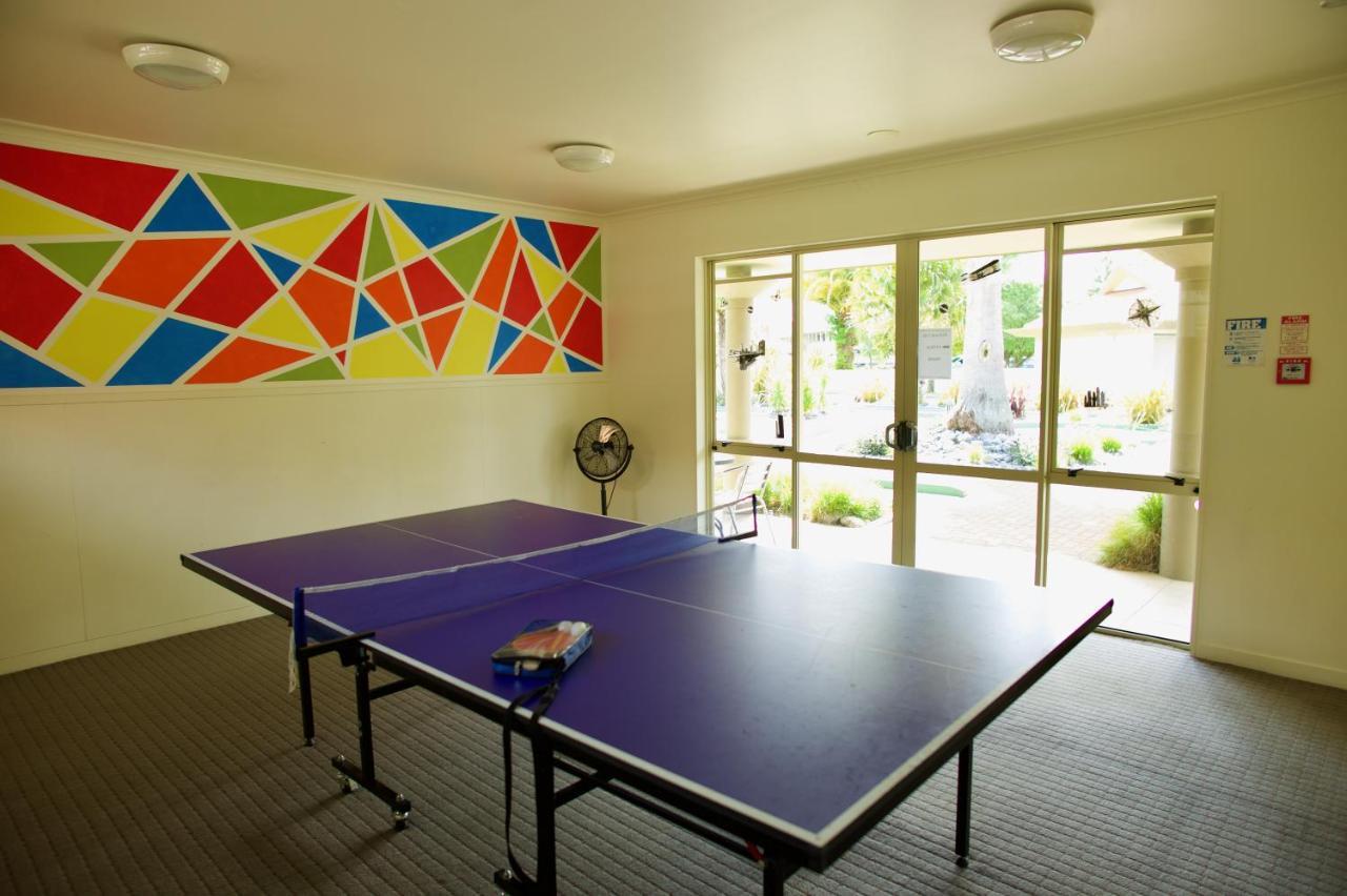 Regal Palms Resort Rotorua Exterior foto Table tennis table at the University of Western Australia